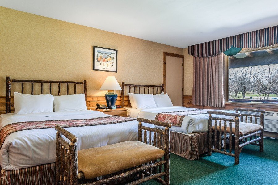 Blue Spruce Lodge