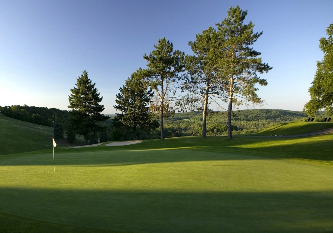 The Classic — A Northern Michigan Golf Resort Course